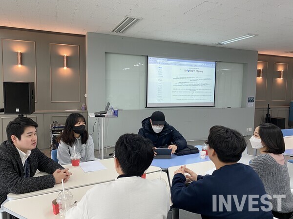 인베스트 독자위원회 이동수, 김다희, 조용진, 이도현, 이병욱, 길민정 위원